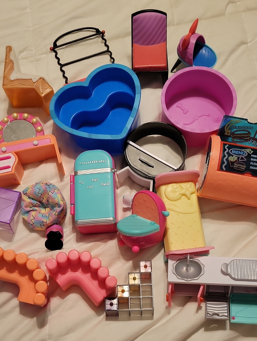 Lol Doll House Pools And Furniture